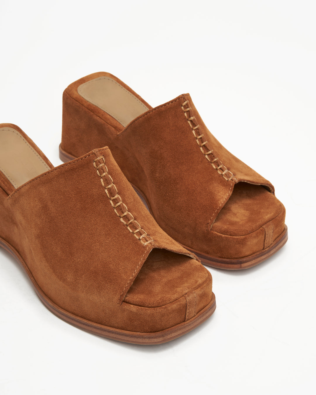 Luca Wedge, Tobacco Suede
